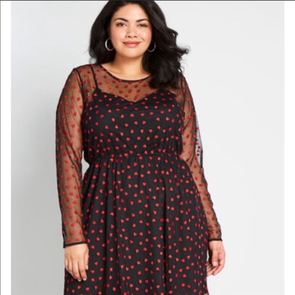 Mod cloth black dress with red Hearts
